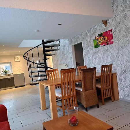 Kniepwiekerhof Neukamperfehn Dış mekan fotoğraf
